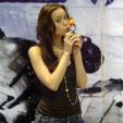 Summer Glau kisses the gnome with the Jayne hat