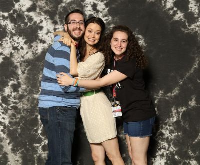 Funny photo op with Summer Glau at Awesome Con