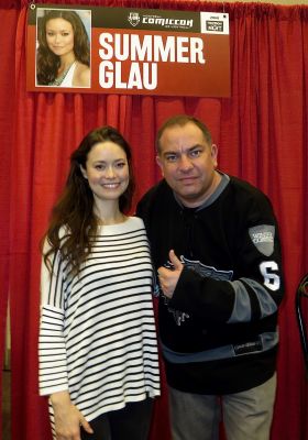 Fans share photos and stories of meeting Summer at Montreal Comiccon